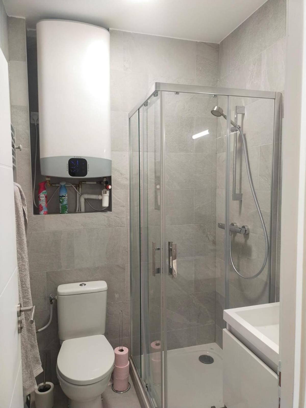 Apartamento 2 Piece Avec Terrasse Ensoleille Suresnes Exterior foto