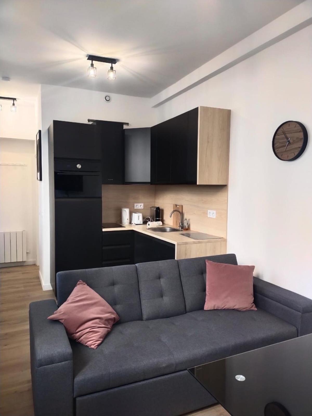 Apartamento 2 Piece Avec Terrasse Ensoleille Suresnes Exterior foto